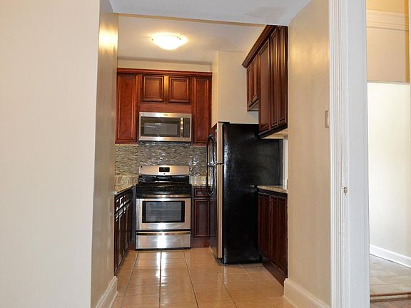 Kitchen 10' X 5 1/2'