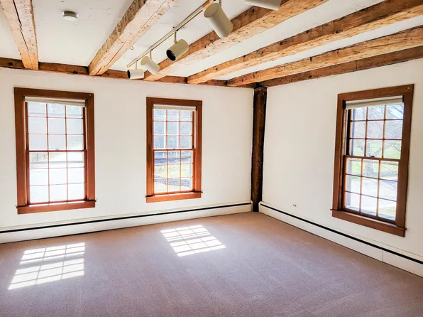 (undisclosed Address), New London, NH 03257