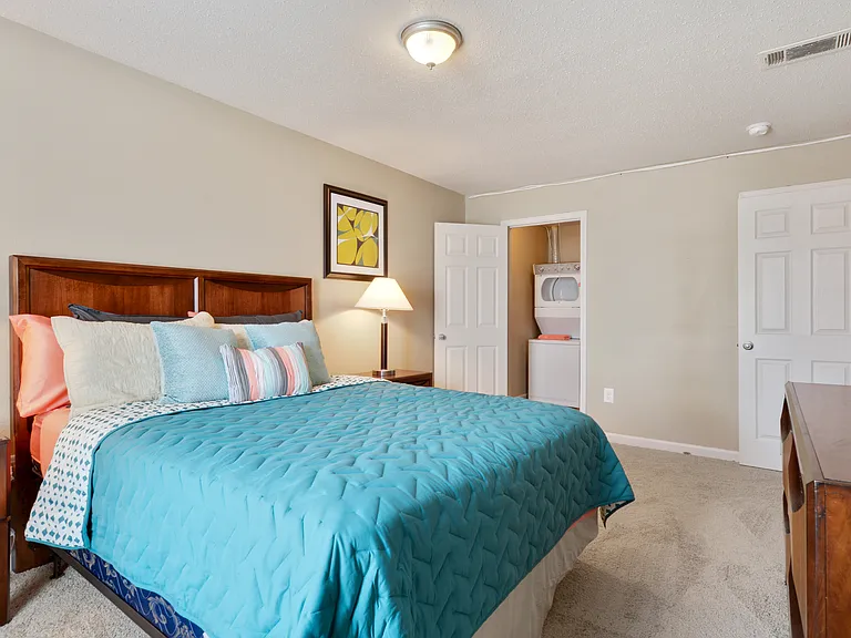 Avalon Apartment Homes — Photo 8