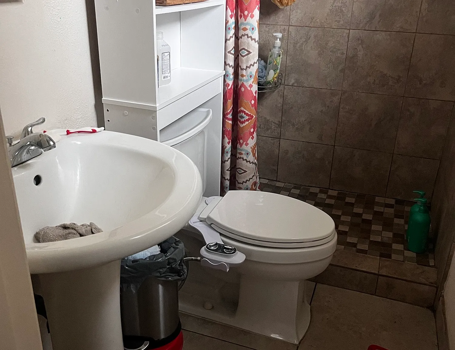 3 bed, 1050 sqft, $2,250 — Photo 2