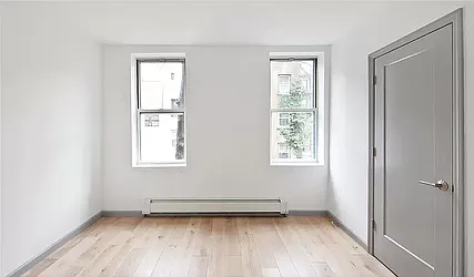 Rented by R New York