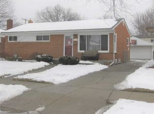 23307 Playview St, Saint Clair Shores, MI 48082