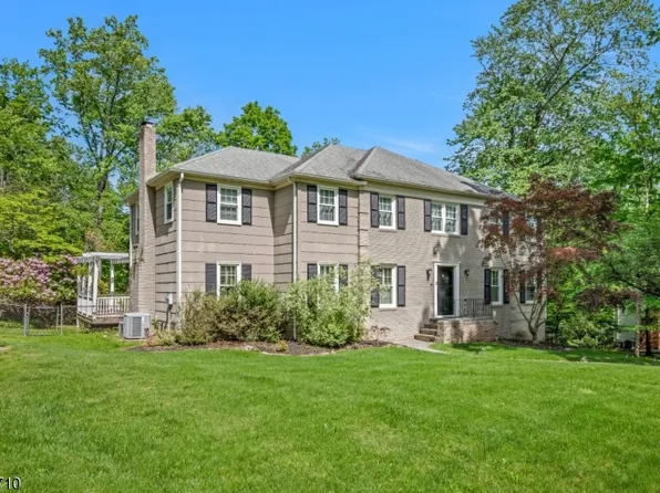 9 Wooded Hill Ln, Randolph Twp., NJ 07869