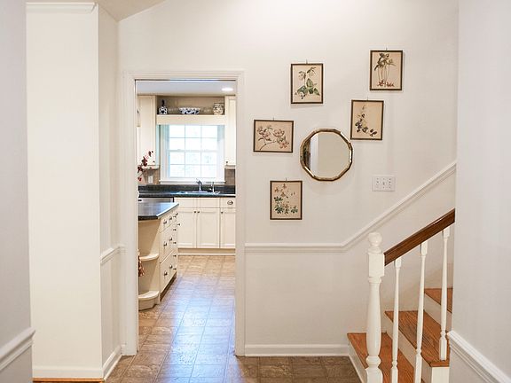 3rd image of 3072 Whispering Pines Cir