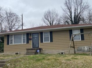 905 Atkinson St, Henderson, KY 42420