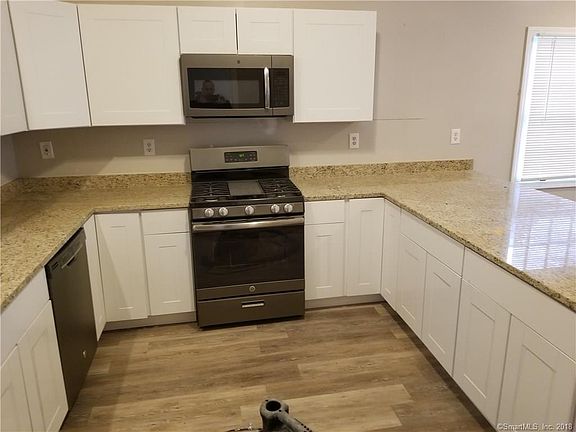 3rd image of 231-233 Orland St