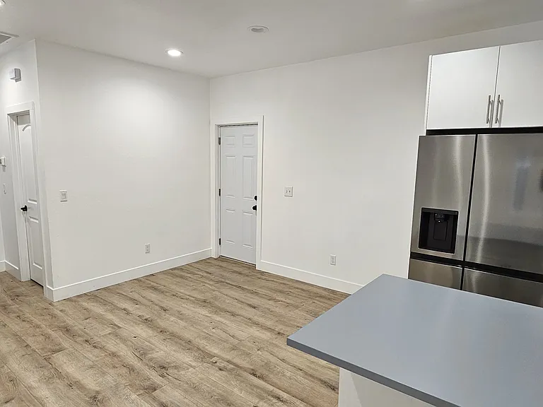 431 Jasmine Ave — Photo 5