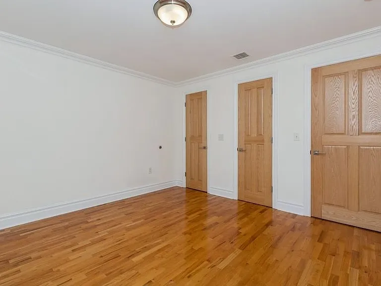 17 Meadow Rd #407 — Photo 11