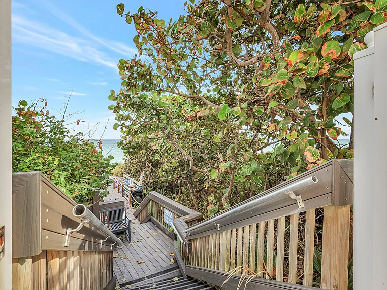 840 Ocean Dr #806 — Photo 45