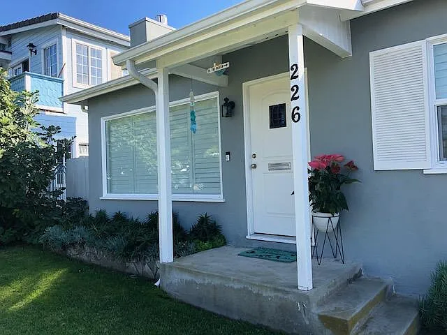 226 Avenue C — Photo 46