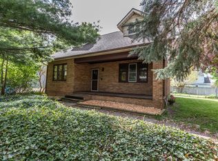 229 Strathmore Rd, Lansing, MI 48910