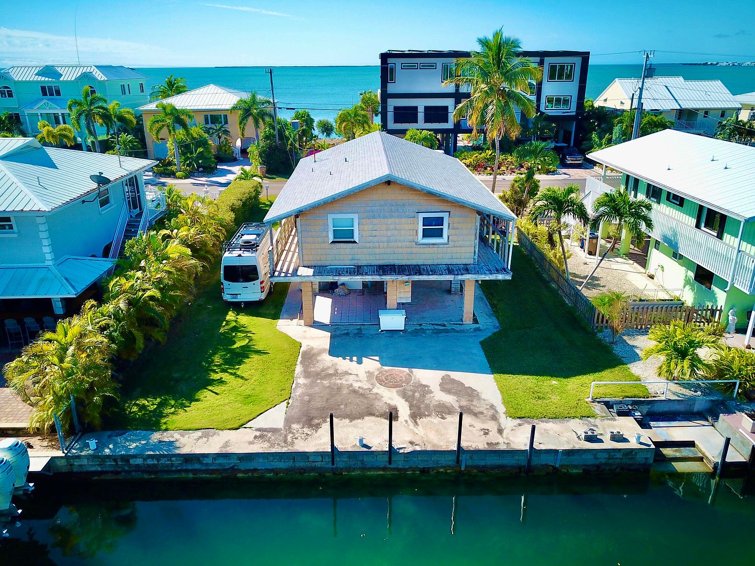 219 Caribbean Dr E, Summerland Key, FL 33042 | MLS #618395 | Zillow