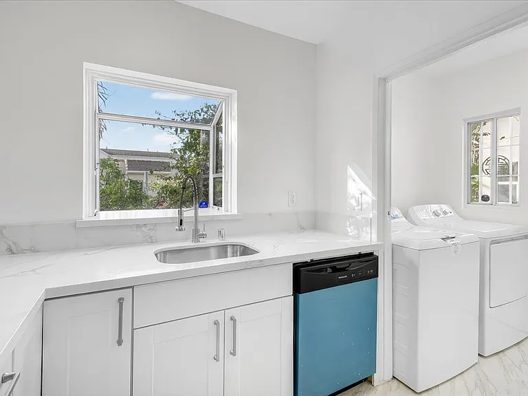 4859 W 12th St — Photo 11
