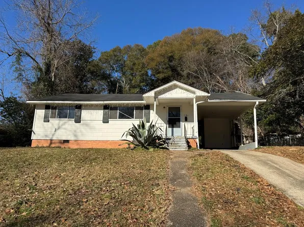 254 Fairview Dr, Ozark, AL 36360