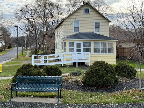 142 Church St, North Syracuse, NY 13212