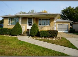 91 Sandy Ln, Cheektowaga, NY