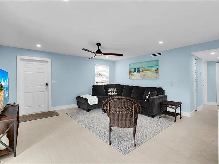 1155 Sandpiper St #C7 — Photo 4