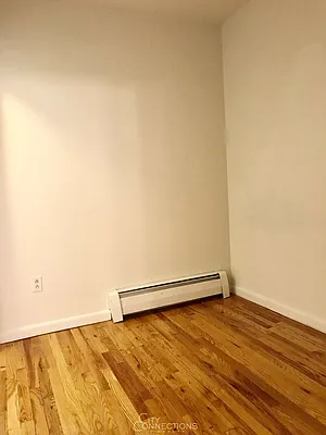 Rented by City Connections Realty | media 26