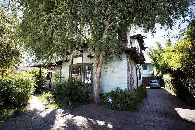 5 bed, 2935 sqft, $11,500 — Photo 2