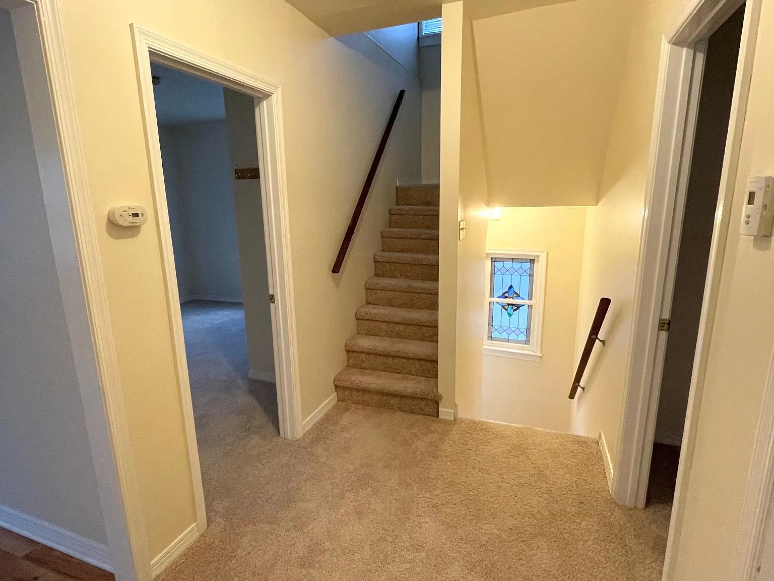 222 E Knight Ave — Photo 3