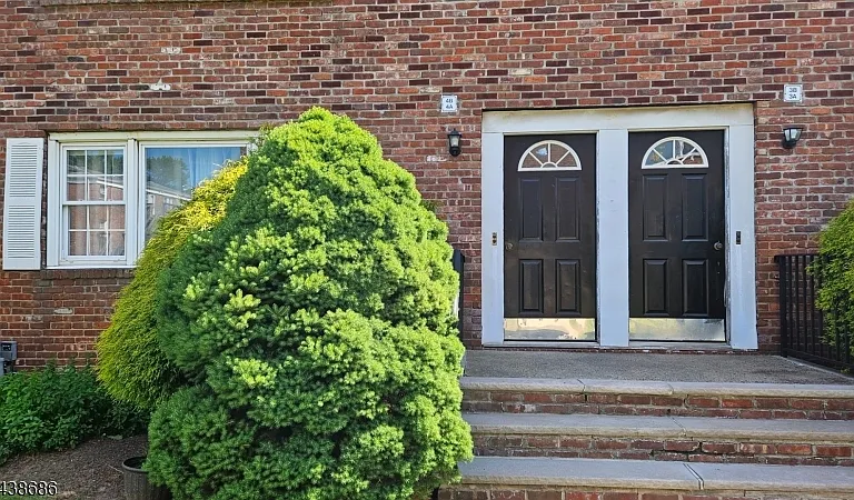 6 Dartmouth Ave #U-4B-4B — Photo 2
