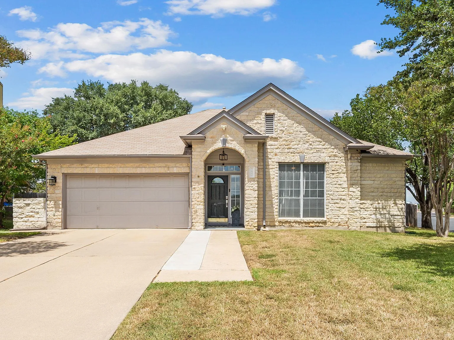 3 bed, 2.0 bath, 2026 sqft, $2,235 — Photo 1