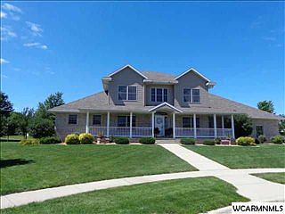 1st image of 810 Viking Cir