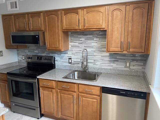 Modern Grey Kitchen