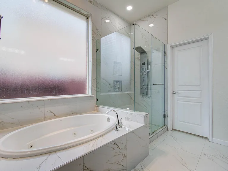 25314 Celtic Terrace Dr — Photo 20