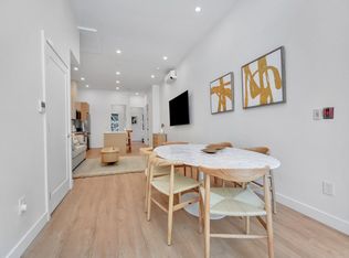 955B Nicola St, Vancouver, BC