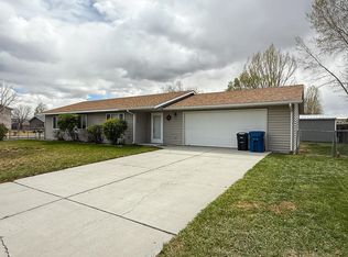 811 W Monroe Ave, Riverton, WY 82501