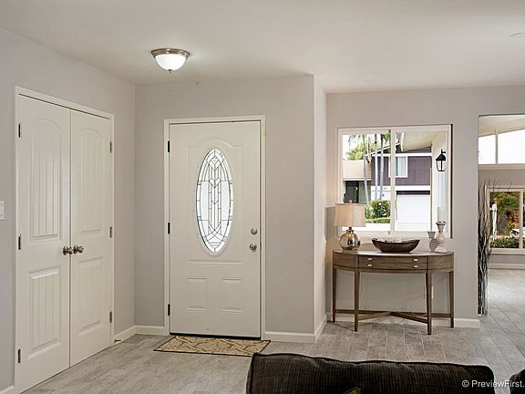 4th image of 8691 Highwood Dr