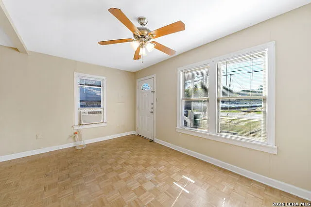 1 bed, 1.0 bath, 1240 sqft, $850 — Photo 3