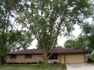 1586 W Marhill Rd, Green Bay, WI 54313