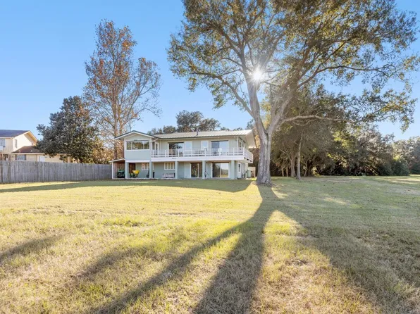 4231 Lakemor Dr, Tallahassee, FL 32303