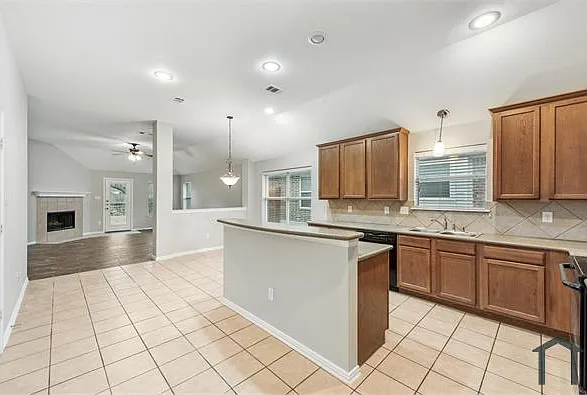 2109 Michelle Creek Dr — Photo 15