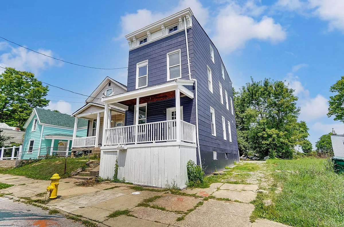 Building Photo - 1852 Knox St
