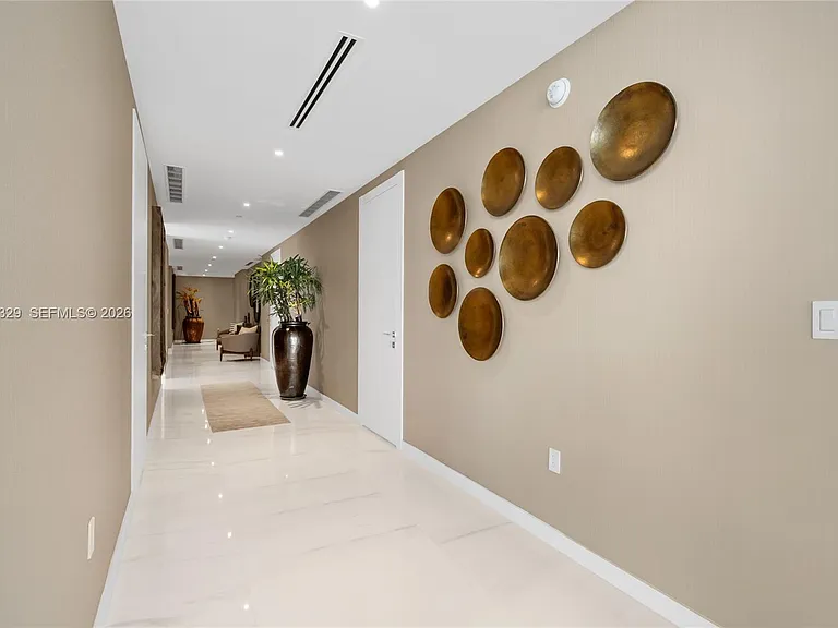 300 Biscayne Boulevard Way #2601E — Photo 10