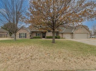 7969 Lindsay Ln, Edmond, OK 73025