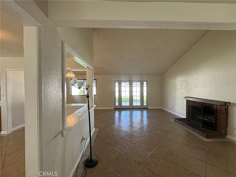 1792 N Ann St — Photo 23