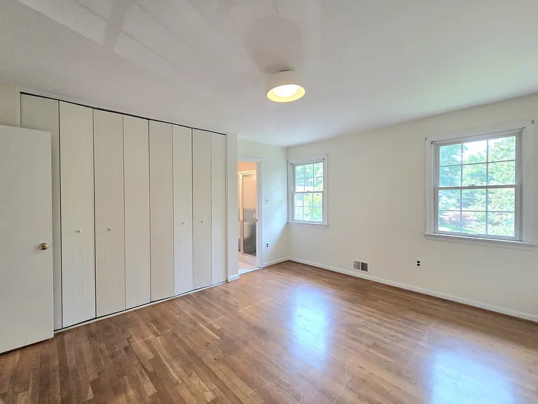 111 Tamarisk Ct — Photo 26