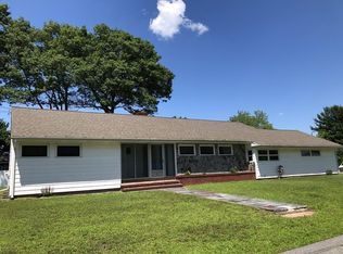 3 Pilgrim Rd, Lawrence, MA 01843