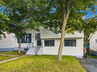 28 Thorburn Road, St Johns, NL A1B3L9