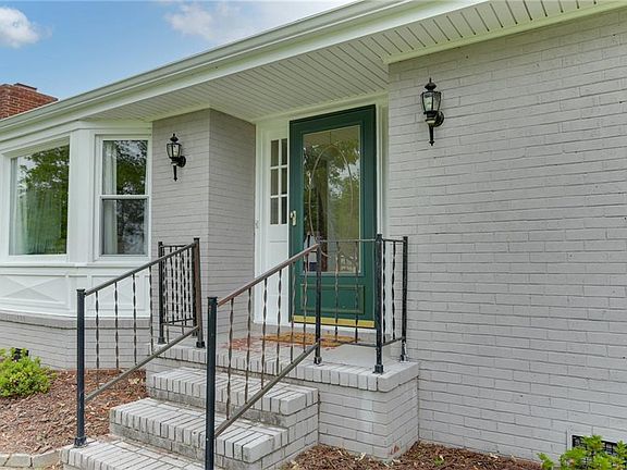 4th image of 4200 Kingsway Ct