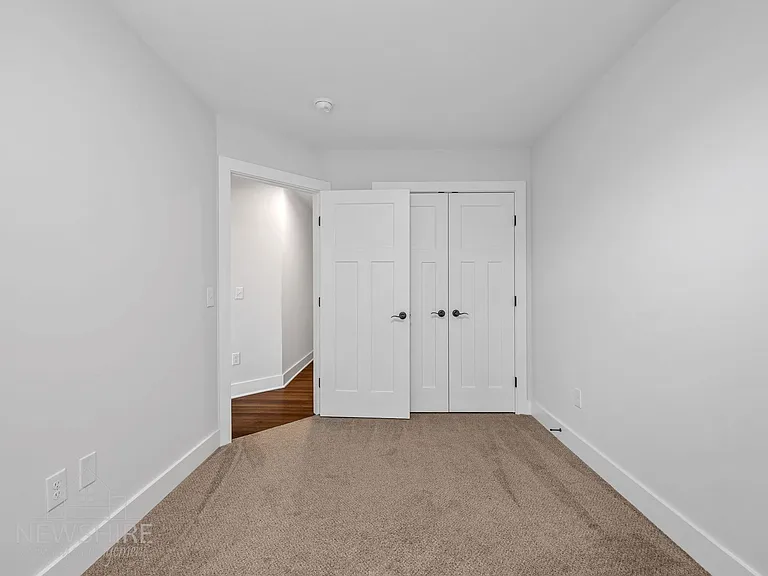 Townes at Converse Luxury Townhomes — Photo 25