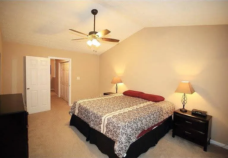 2977 Greyhawk Ln — Photo 5