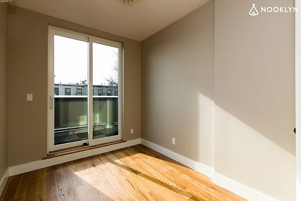 Rented by Nooklyn NYC LLC | media 9