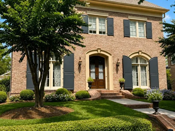 8820 Heydon Hall Cres, Charlotte, NC 28210