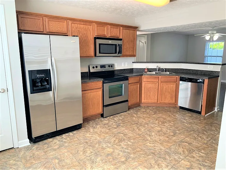 2034 Victory Gallop Ln — Photo 9