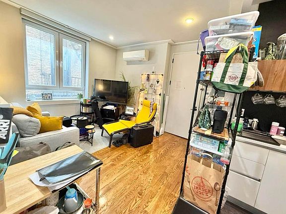 2nd image of 62 E 21st St Unit 3-E